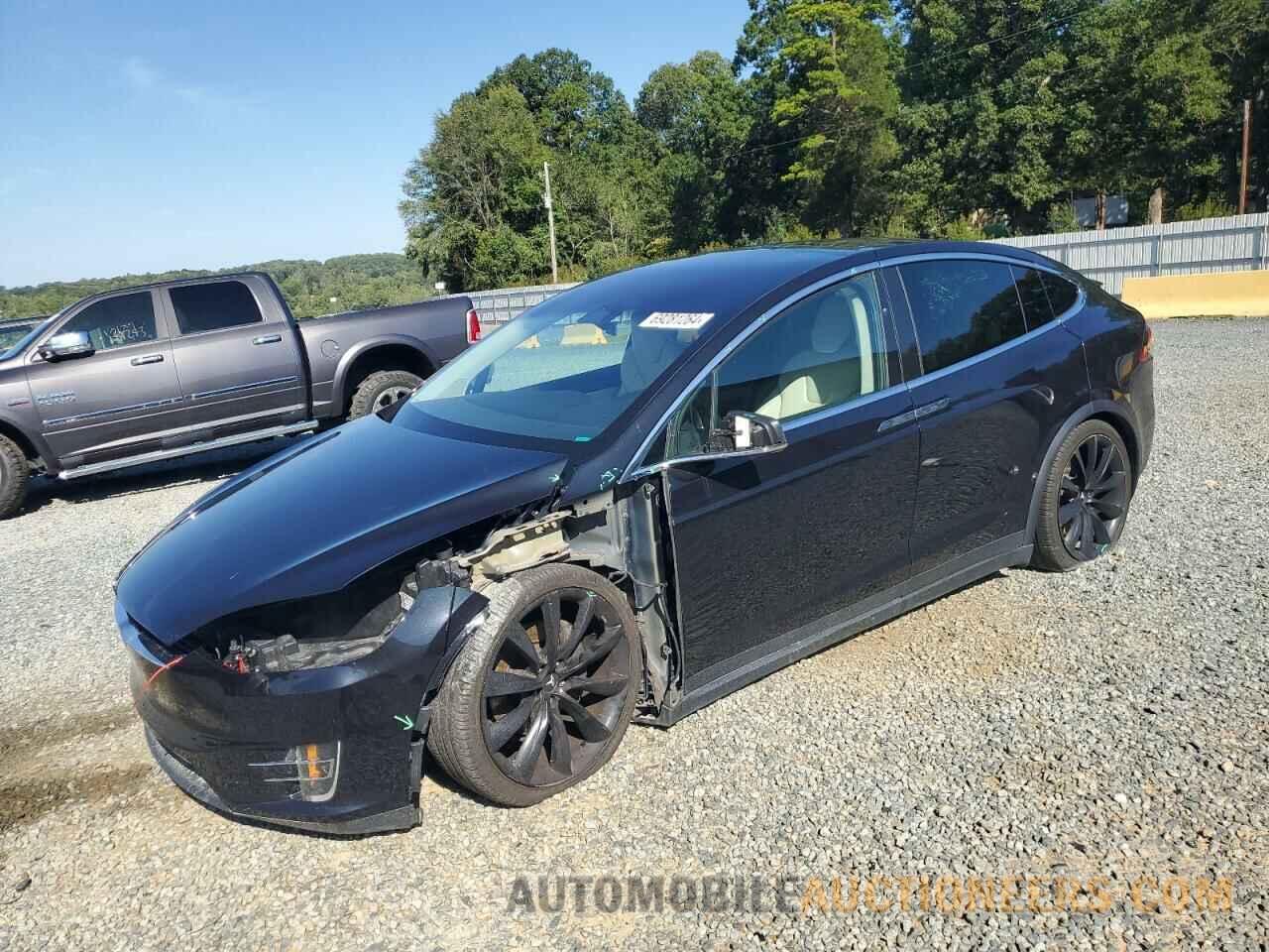 5YJXCBE24HF076538 TESLA MODEL X 2017