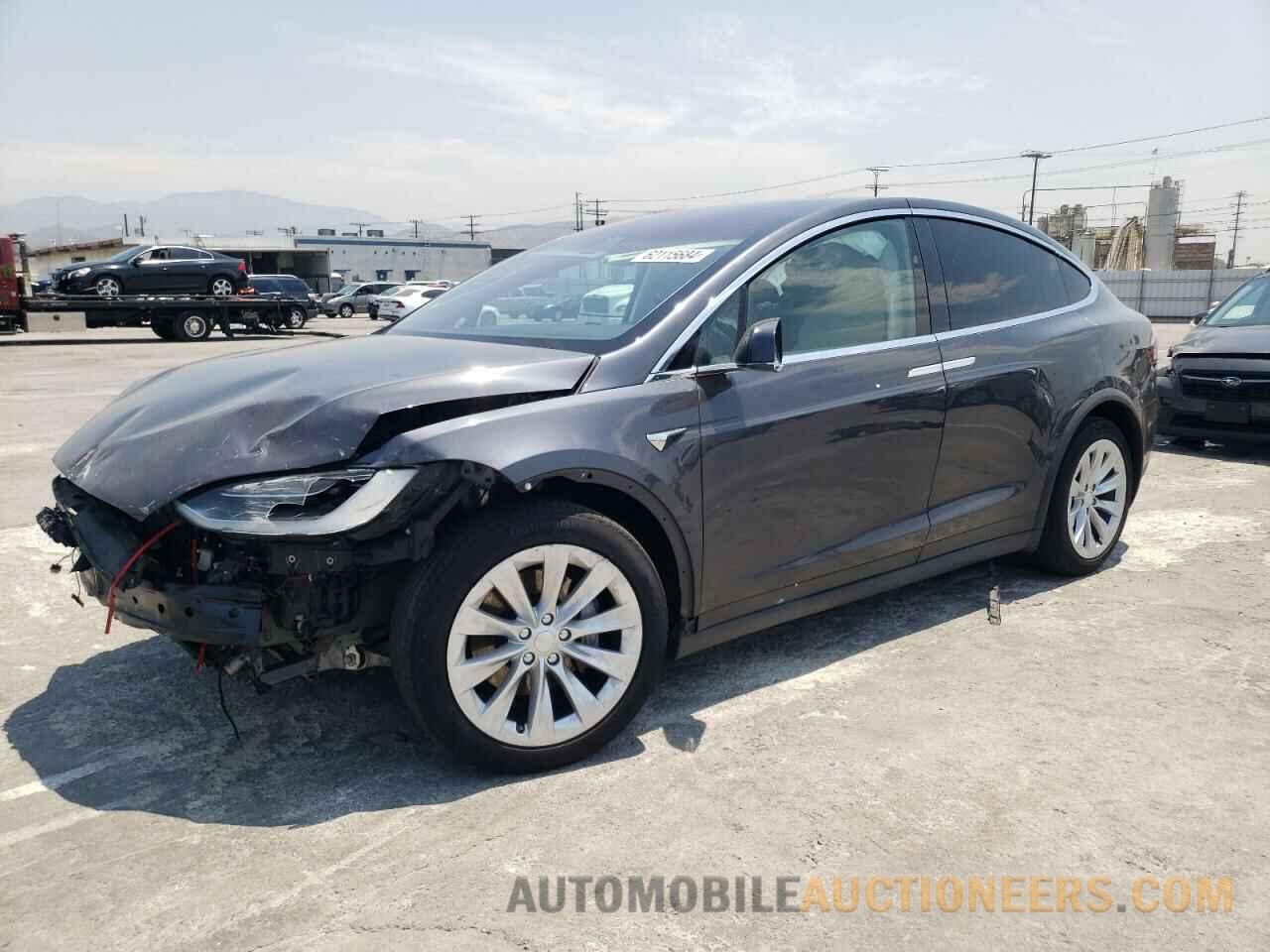 5YJXCBE24JF115568 TESLA MODEL X 2018