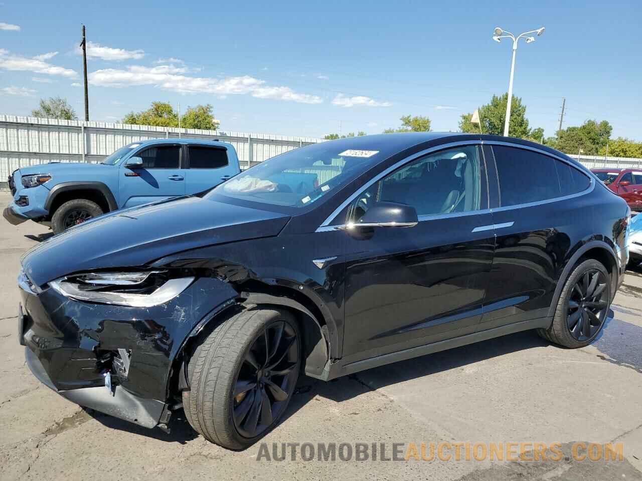 5YJXCBE24KF212111 TESLA MODEL X 2019