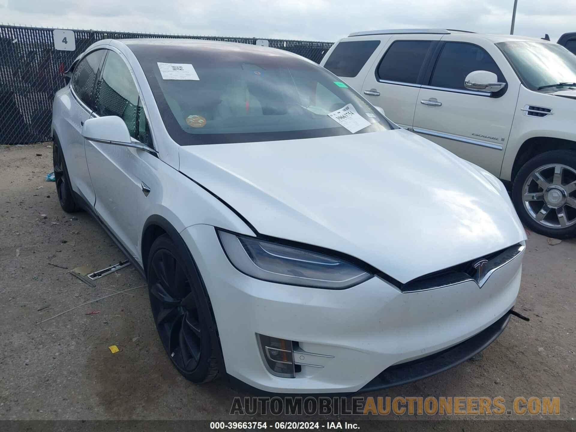 5YJXCBE24LF302036 TESLA MODEL X 2020