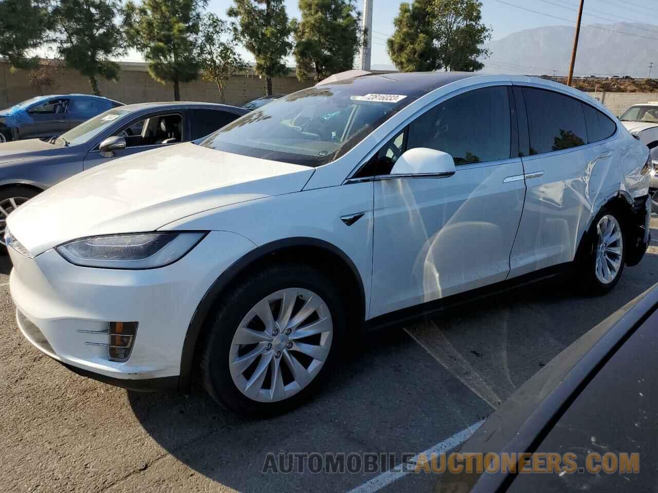 5YJXCBE24LF304322 TESLA MODEL X 2020