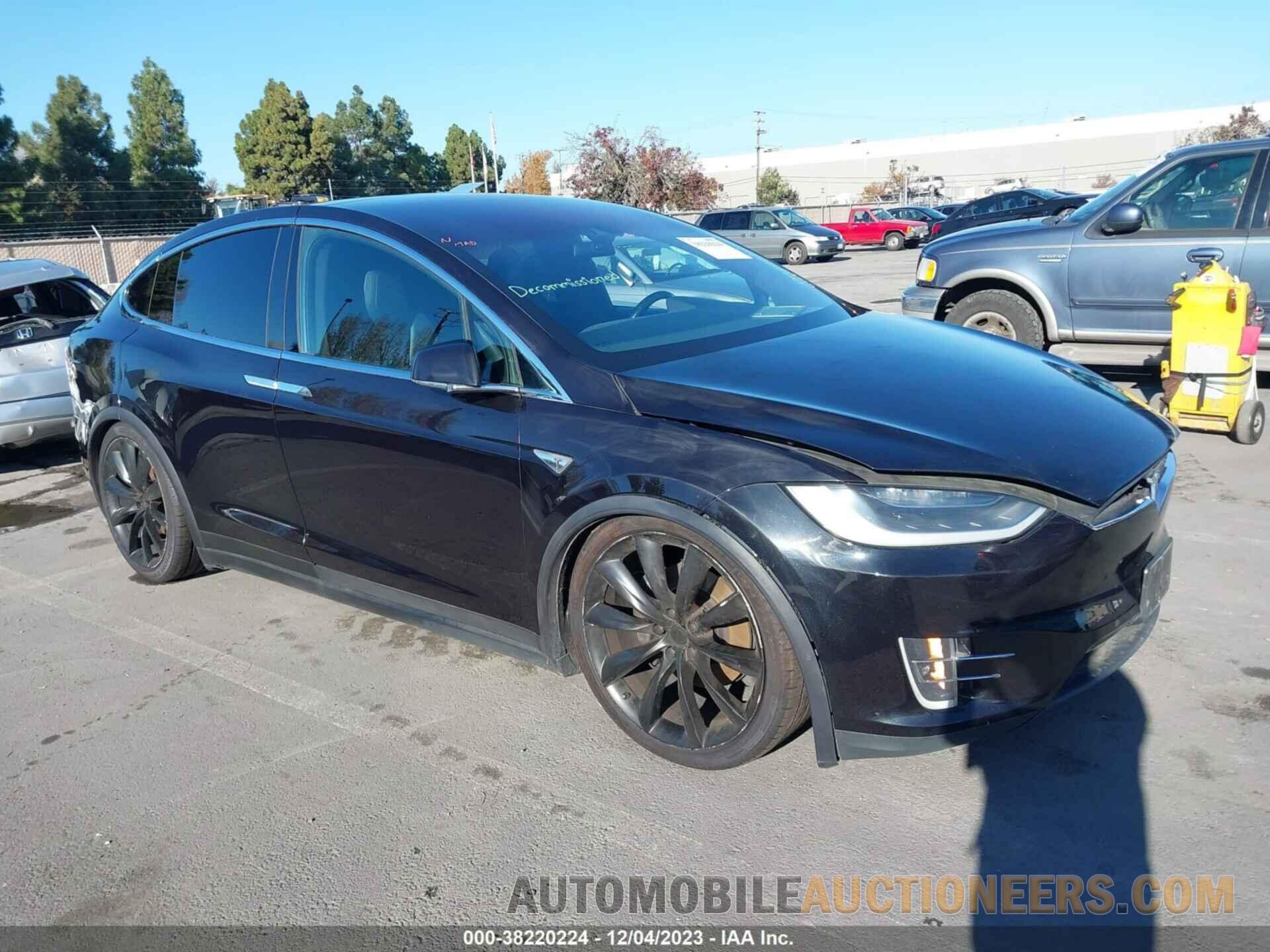 5YJXCBE25GF014743 TESLA MODEL X 2016