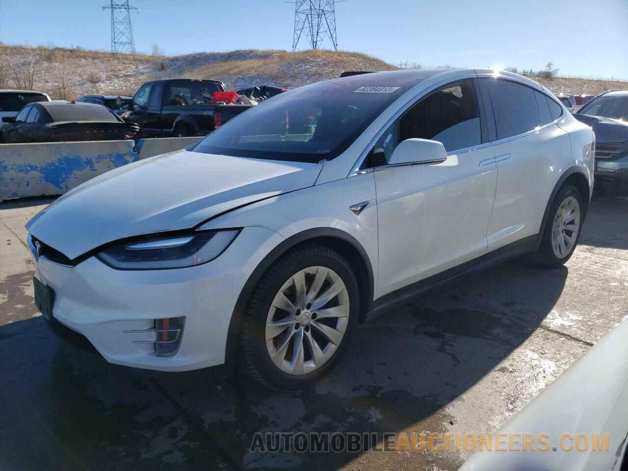 5YJXCBE25GF029324 TESLA MODEL X 2016