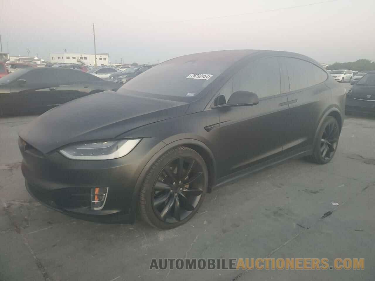 5YJXCBE25HF054029 TESLA MODEL X 2017