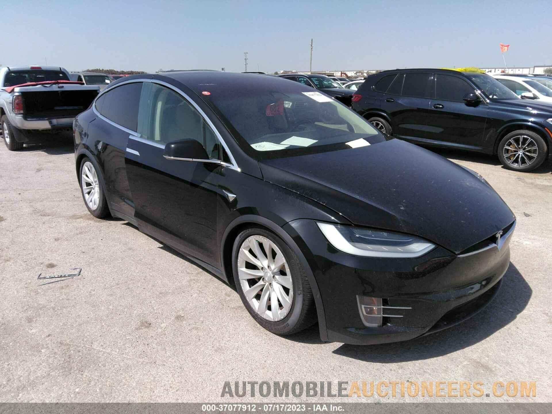 5YJXCBE25HF056685 TESLA MODEL X 2017