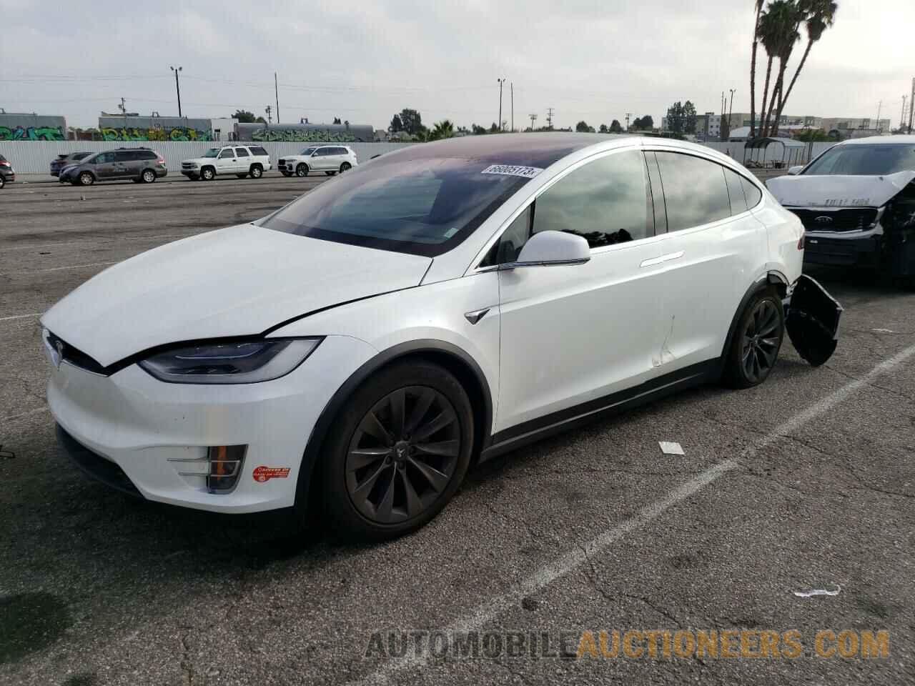 5YJXCBE25HF077777 TESLA MODEL X 2017