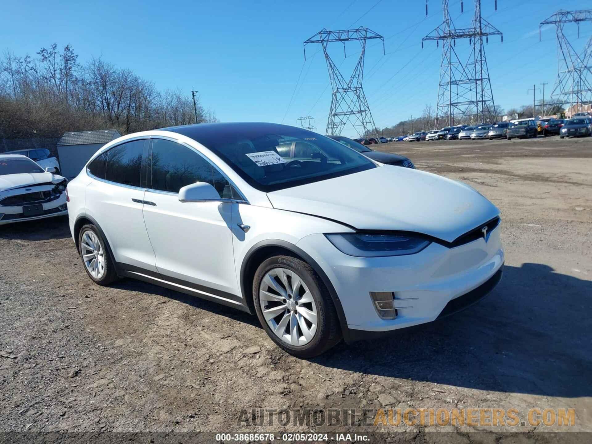 5YJXCBE25JF104174 TESLA MODEL X 2018