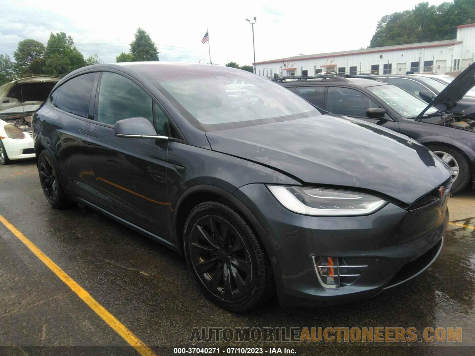 5YJXCBE25JF120021 TESLA MODEL X 2018