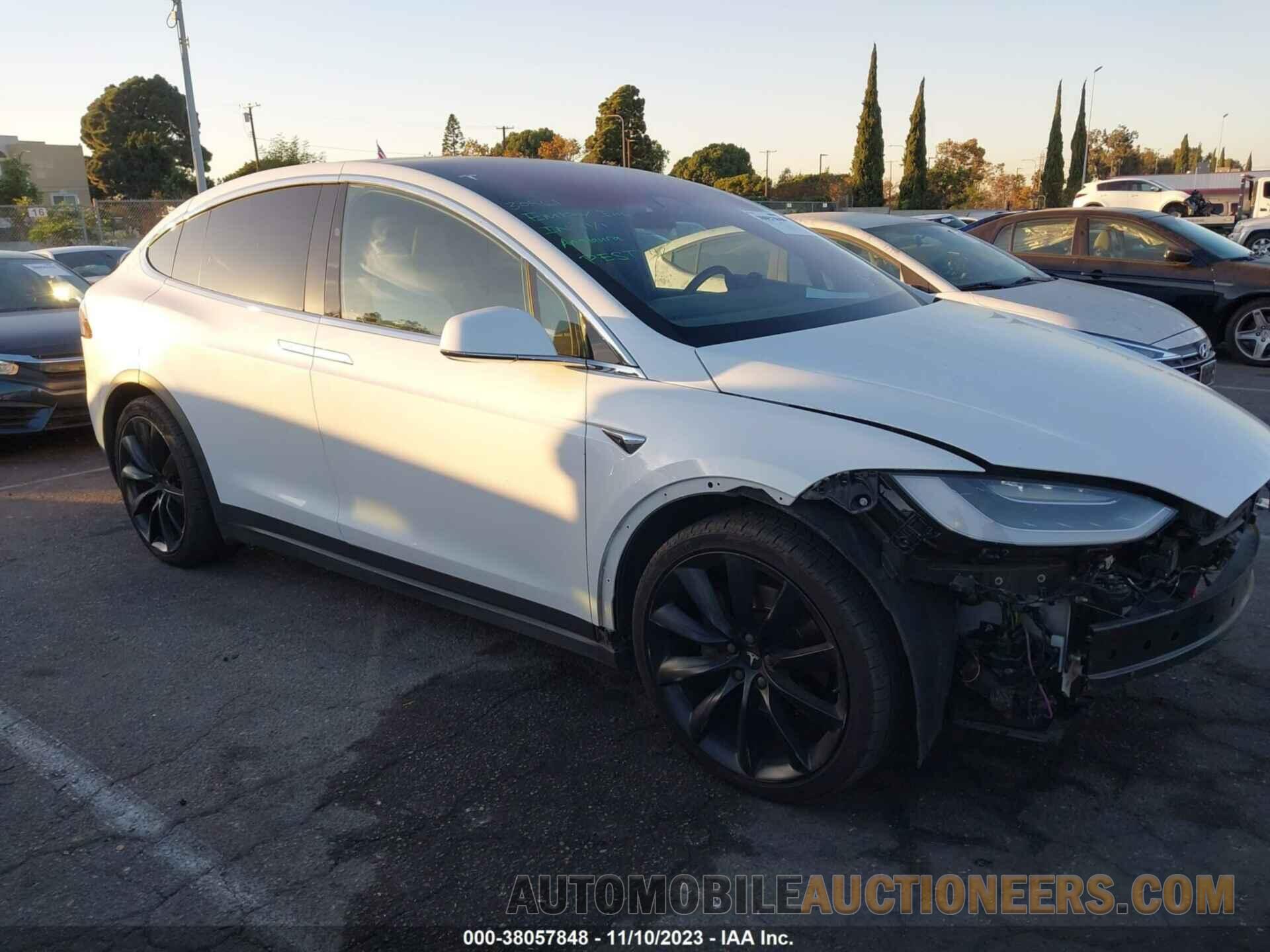 5YJXCBE25JF123114 TESLA MODEL X 2018