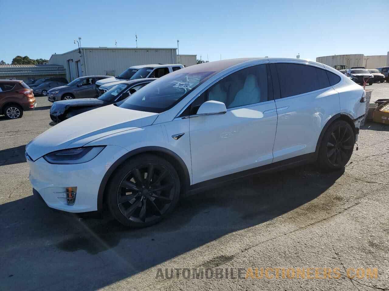 5YJXCBE25JF131407 TESLA MODEL X 2018