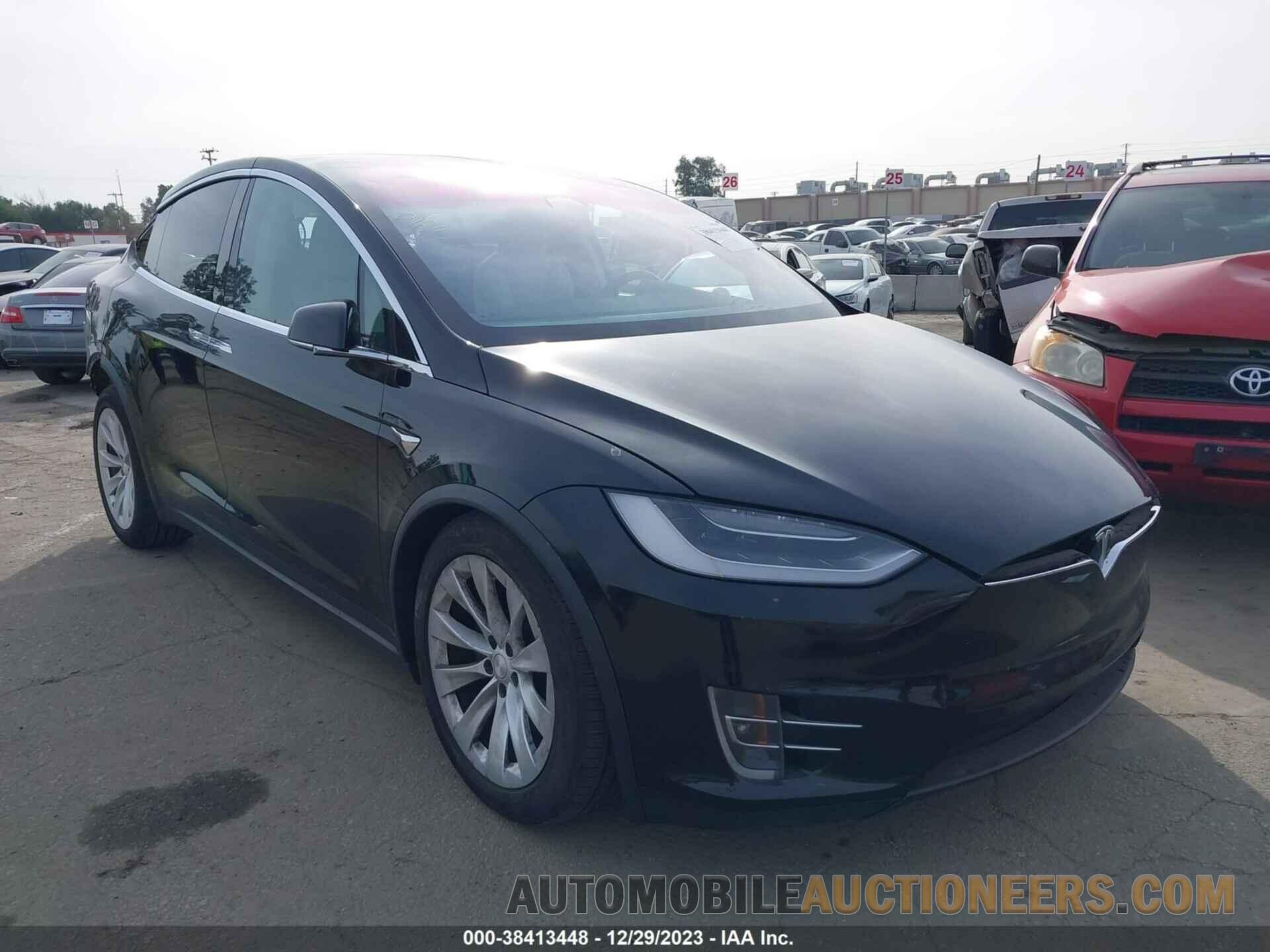 5YJXCBE25JF133724 TESLA MODEL X 2018