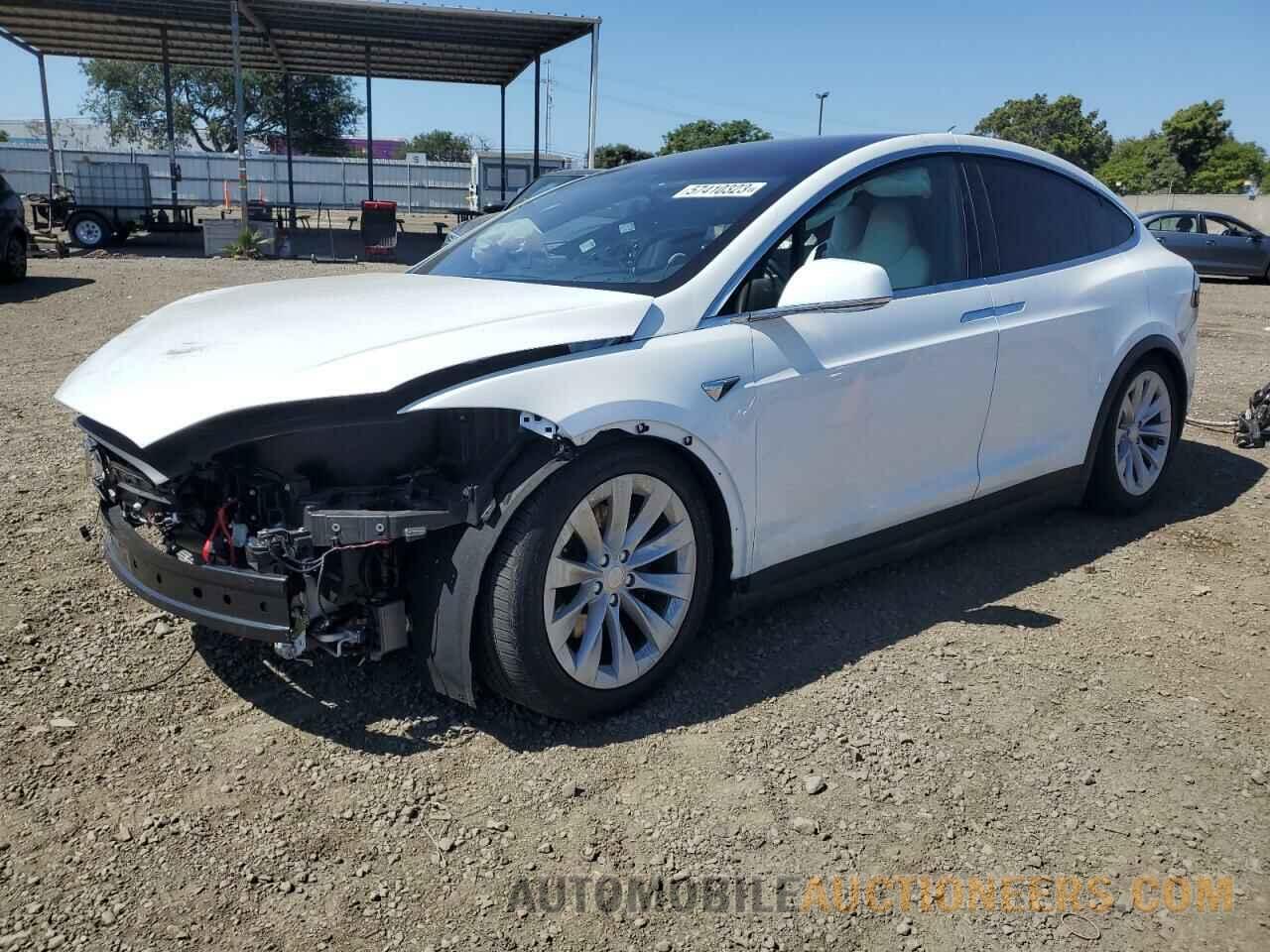 5YJXCBE25KF202137 TESLA MODEL X 2019