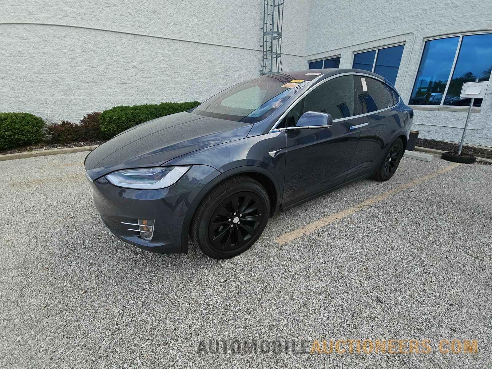 5YJXCBE25LF217500 Tesla Model X 2020