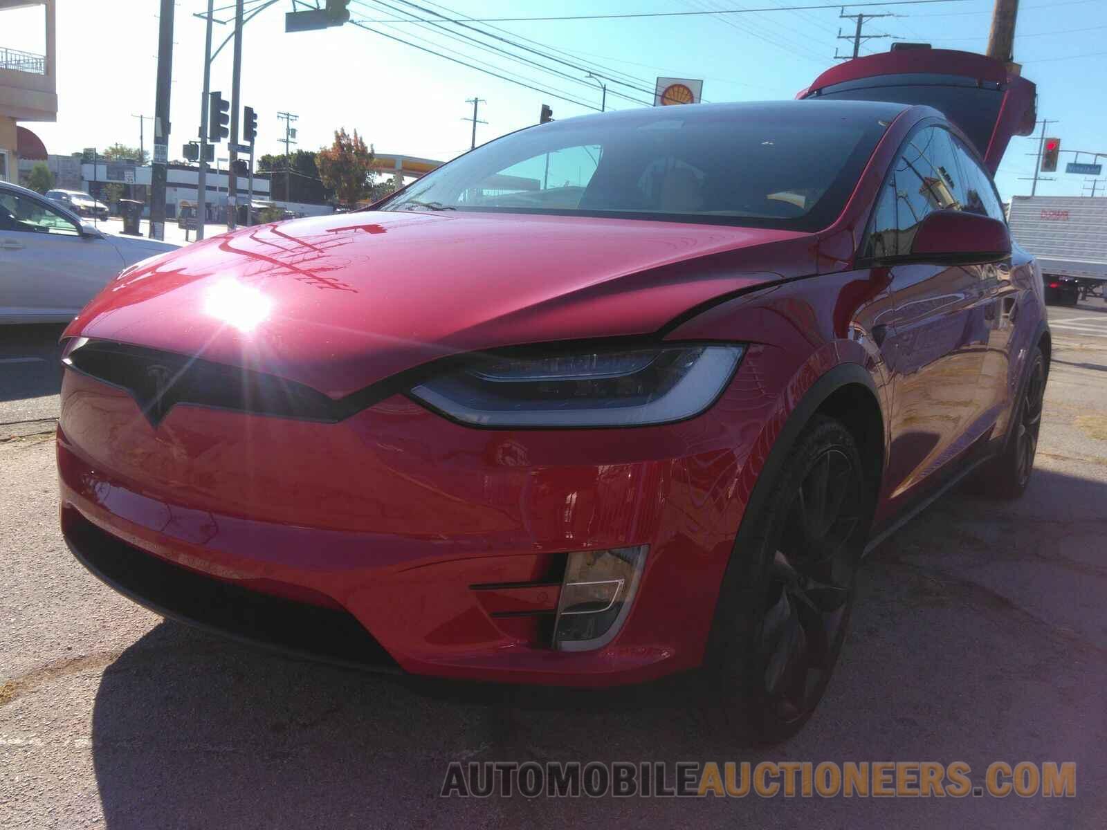 5YJXCBE25MF323270 Tesla Model X 2021