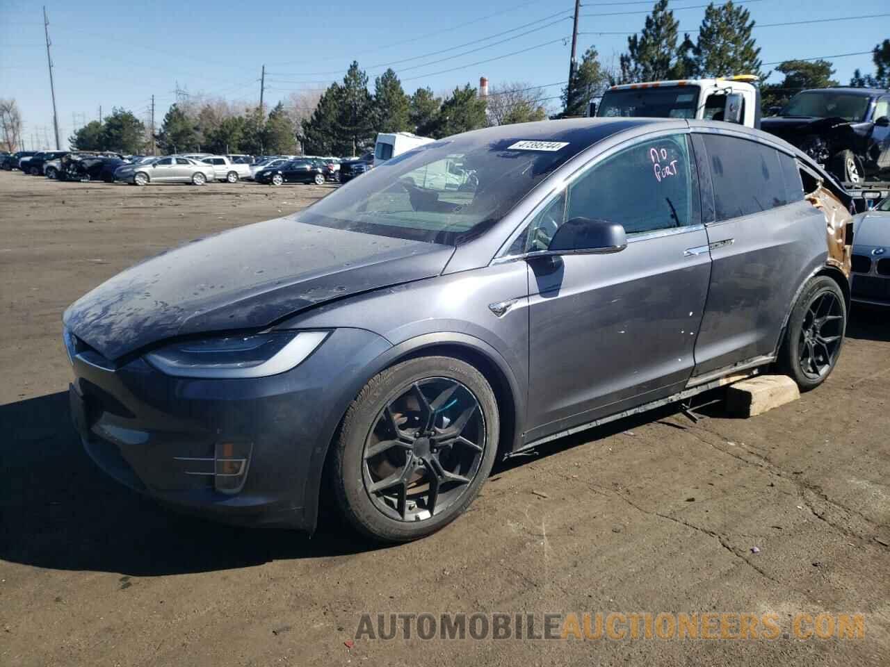 5YJXCBE25MF323527 TESLA MODEL X 2021