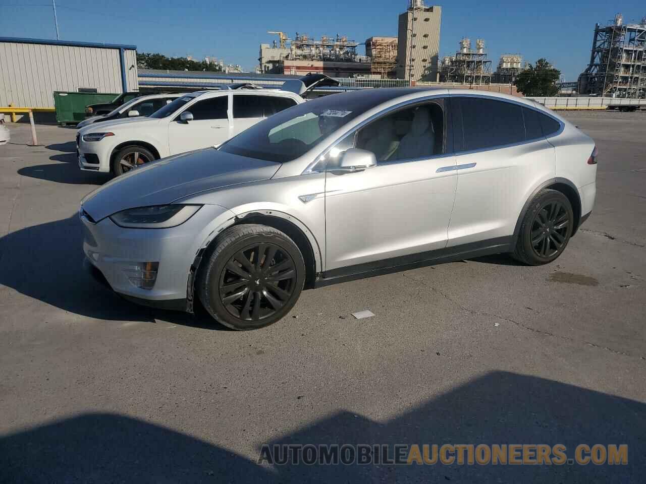 5YJXCBE26GF008823 TESLA MODEL X 2016