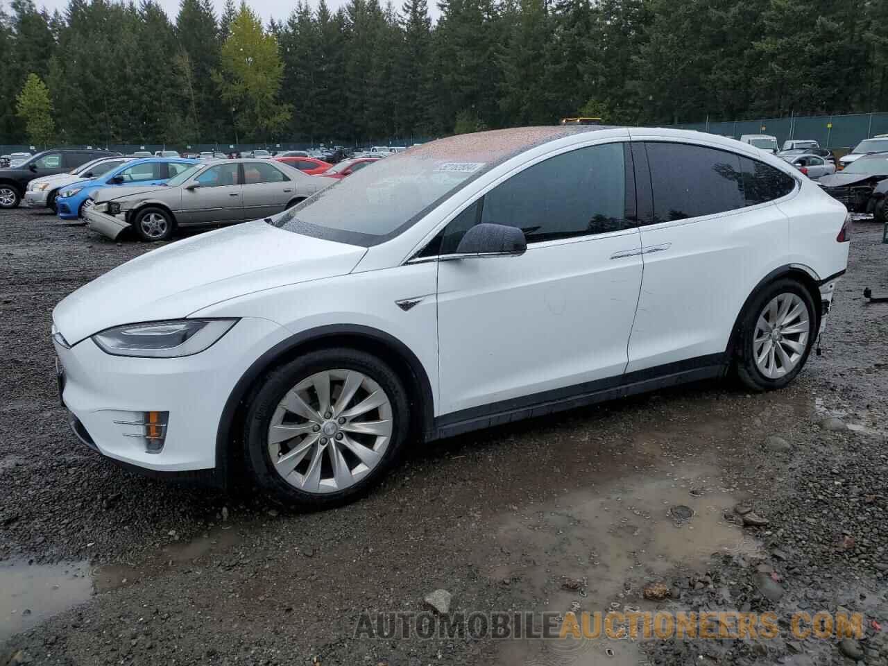 5YJXCBE26GF019062 TESLA MODEL X 2016