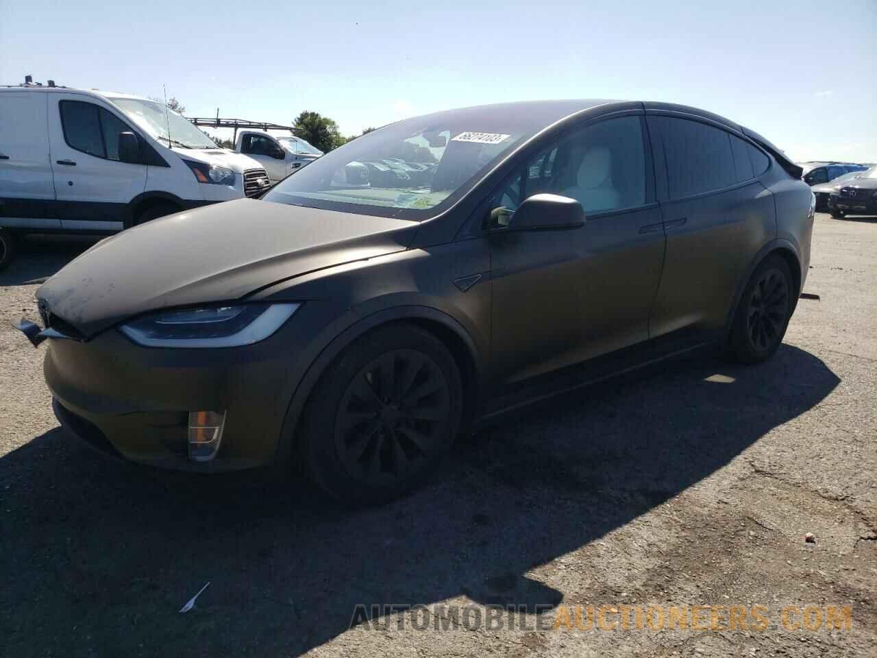 5YJXCBE26GF019398 TESLA MODEL X 2016