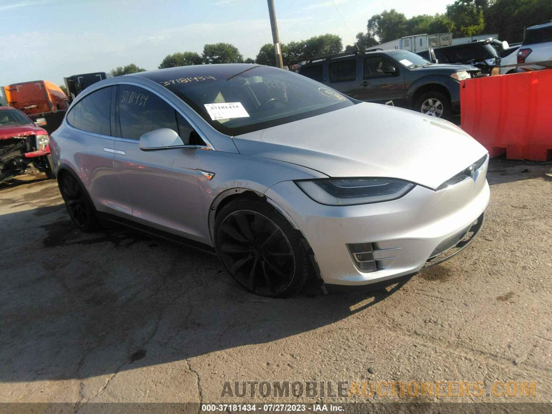 5YJXCBE26GF020440 TESLA MODEL X 2016