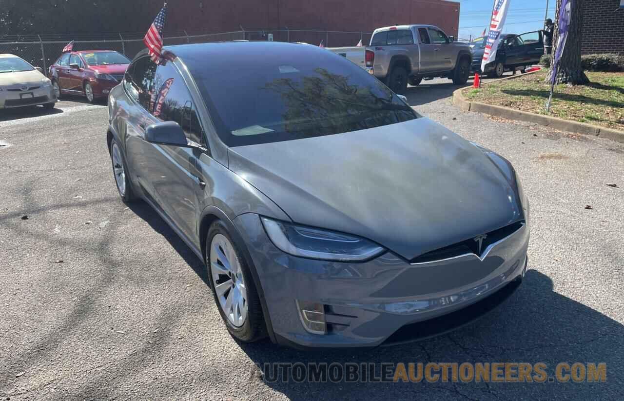 5YJXCBE26GF028585 TESLA MODEL X 2016