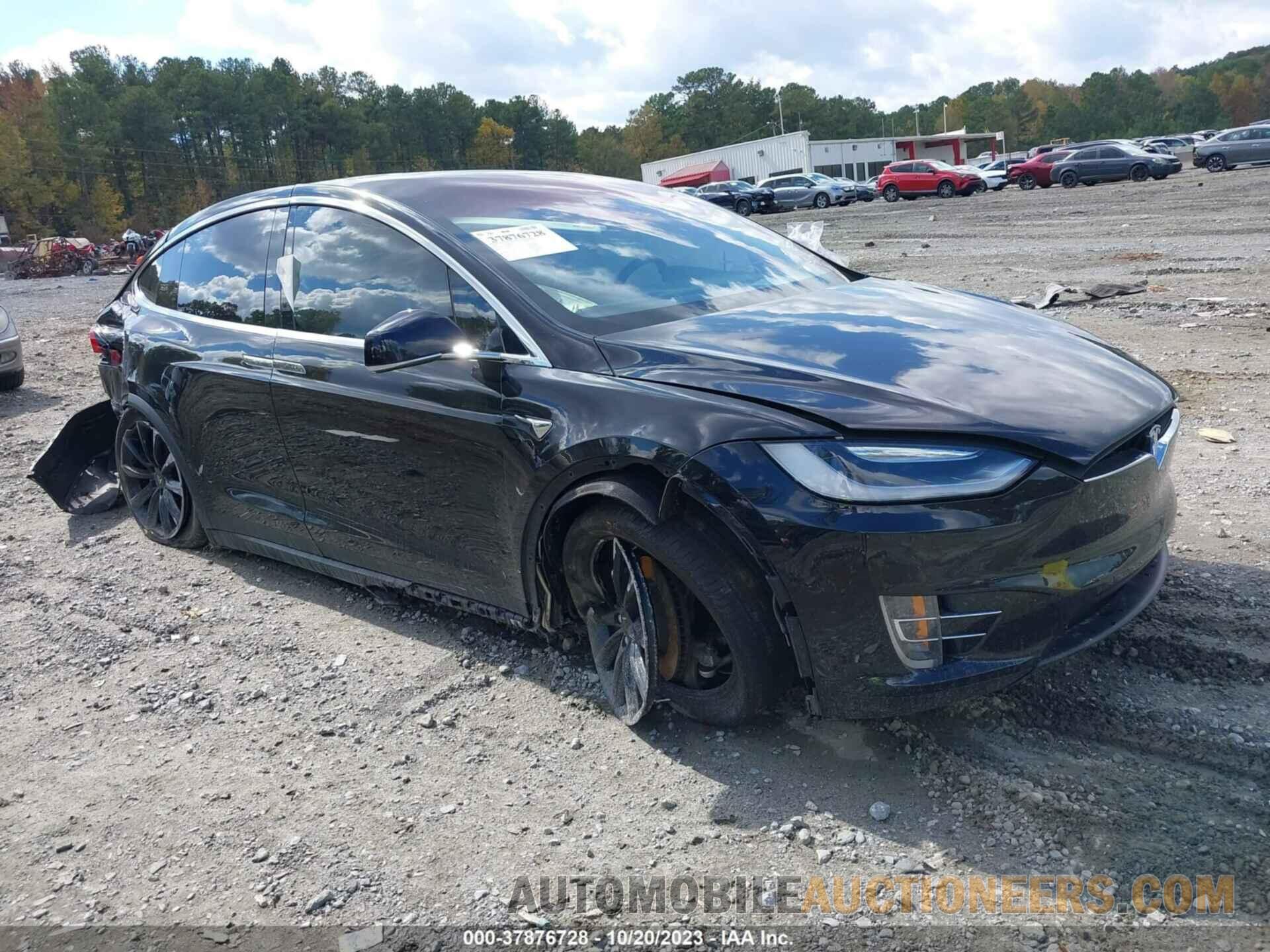 5YJXCBE26GF029686 TESLA MODEL X 2016