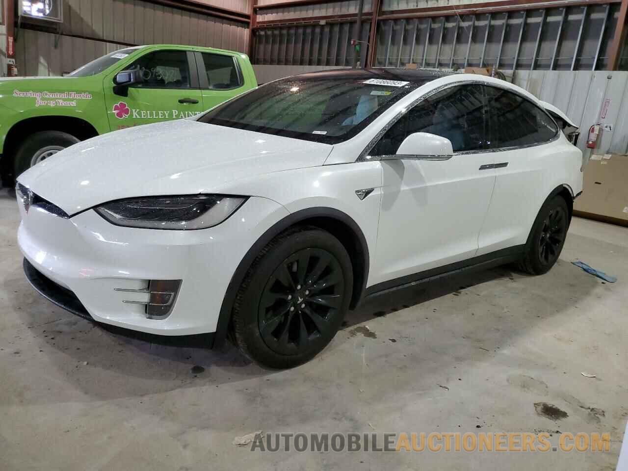 5YJXCBE26HF043914 TESLA MODEL X 2017