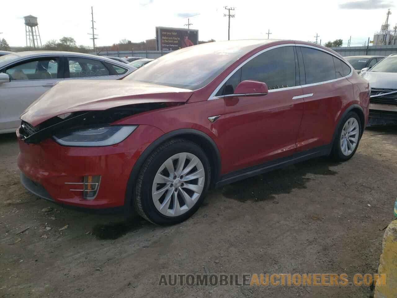 5YJXCBE26HF065251 TESLA MODEL X 2017