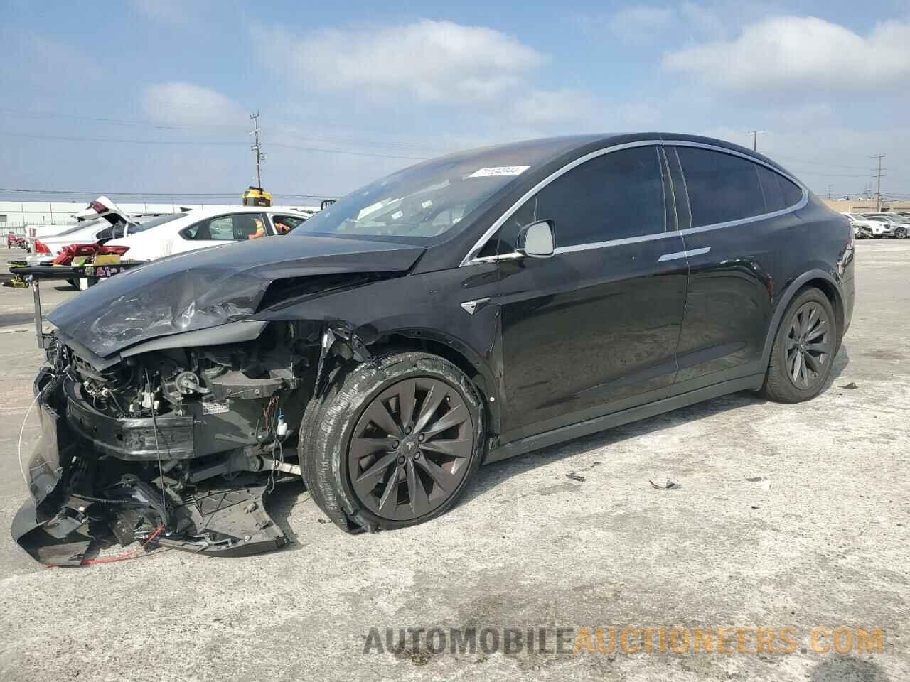 5YJXCBE26JF090463 TESLA MODEL X 2018