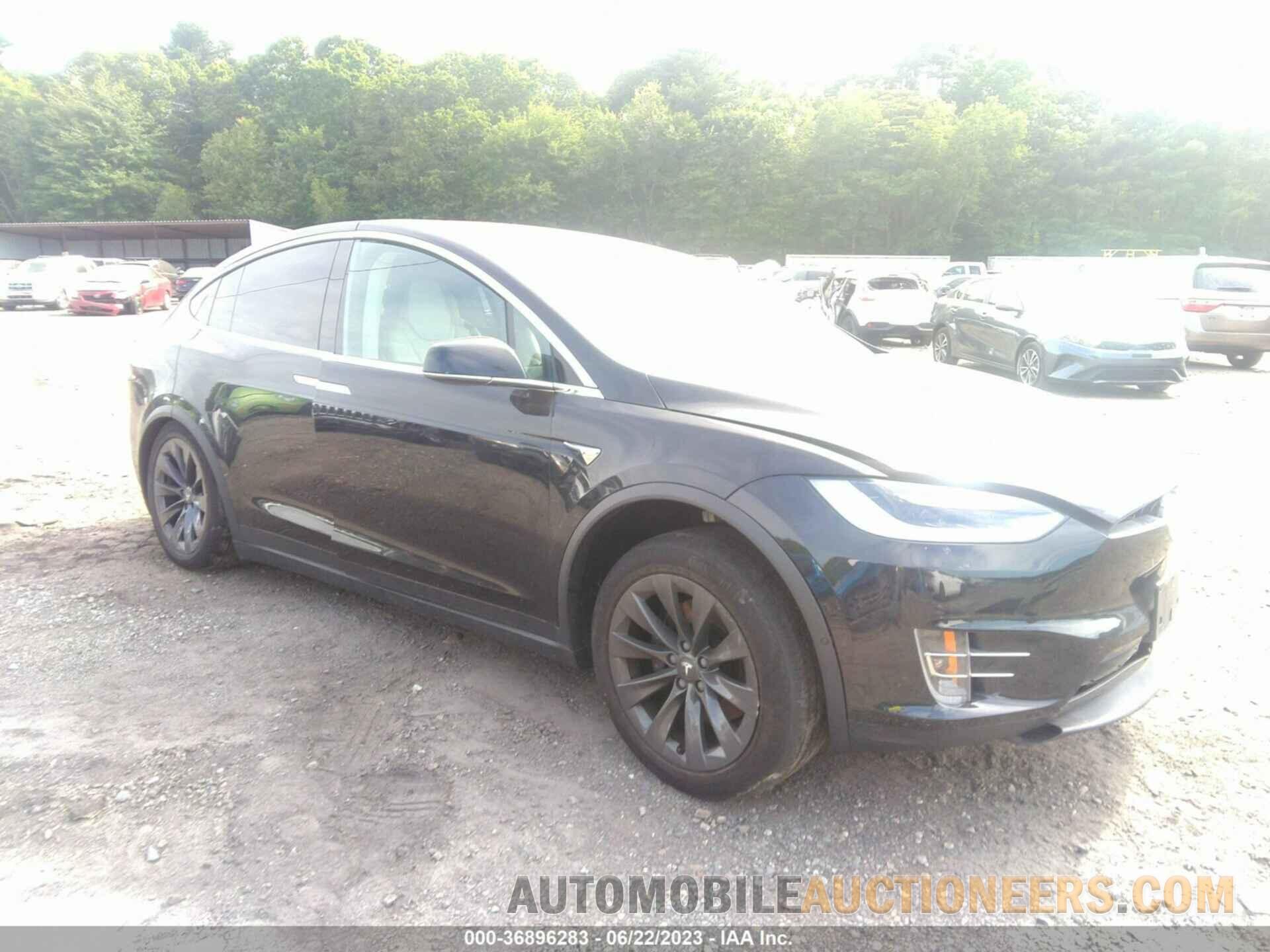 5YJXCBE26JF101591 TESLA MODEL X 2018