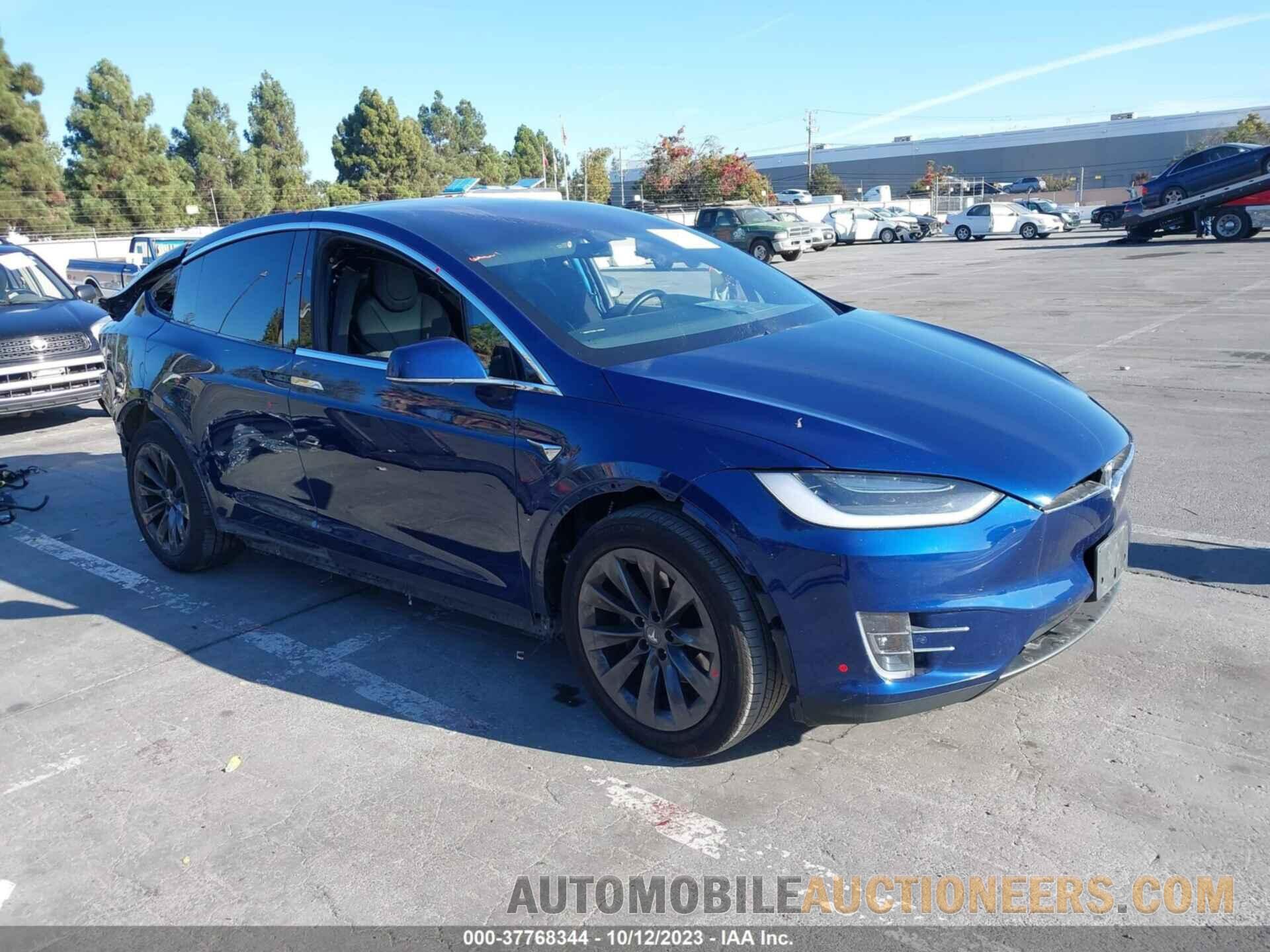 5YJXCBE26JF127463 TESLA MODEL X 2018