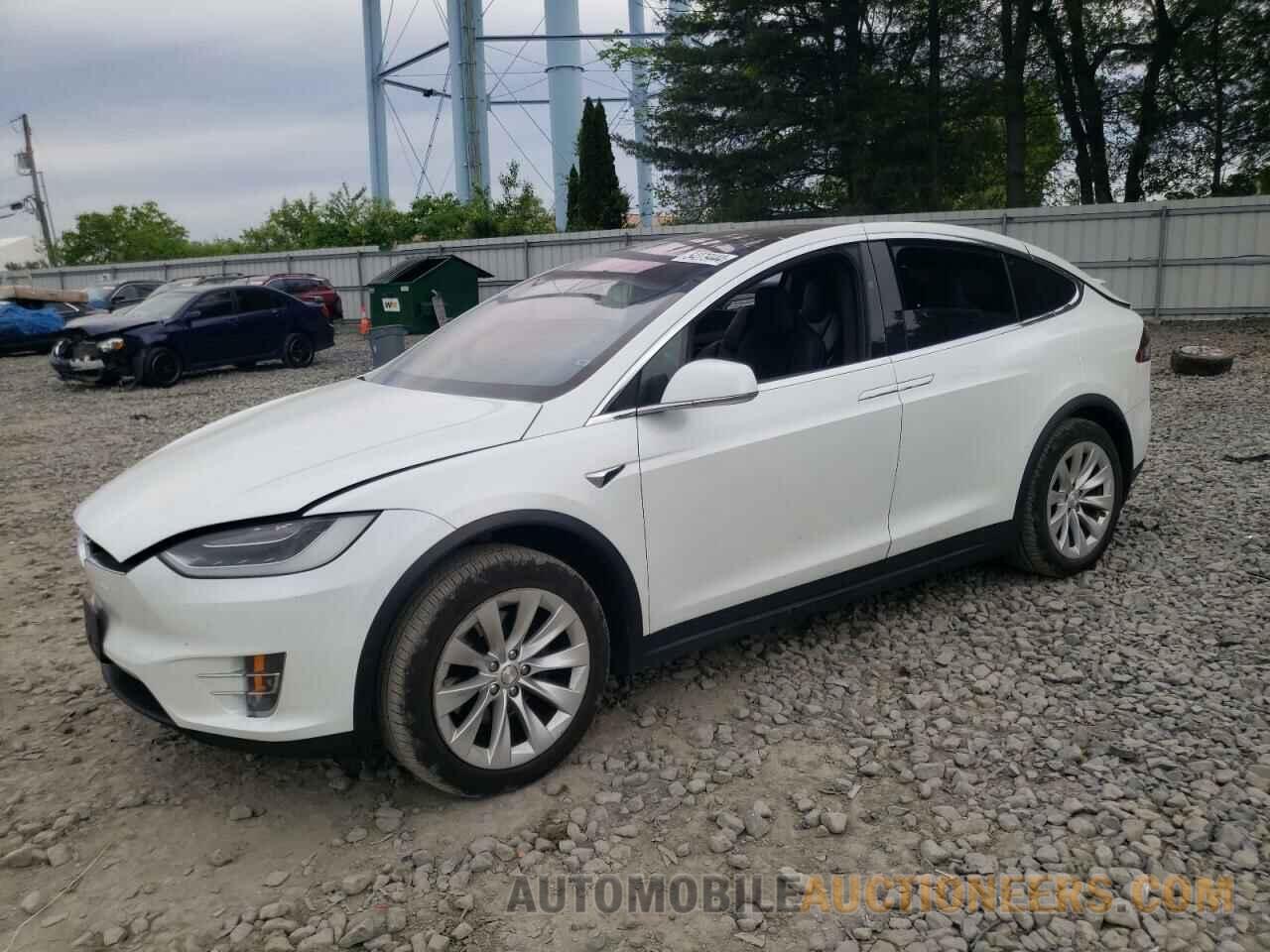 5YJXCBE26JF141217 TESLA MODEL X 2018