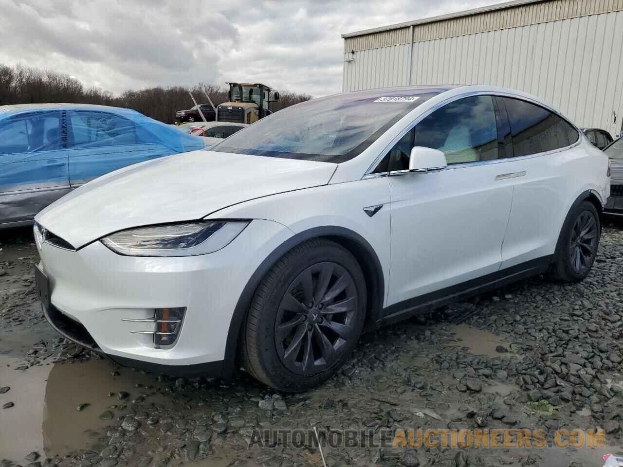 5YJXCBE26KF151263 TESLA MODEL X 2019