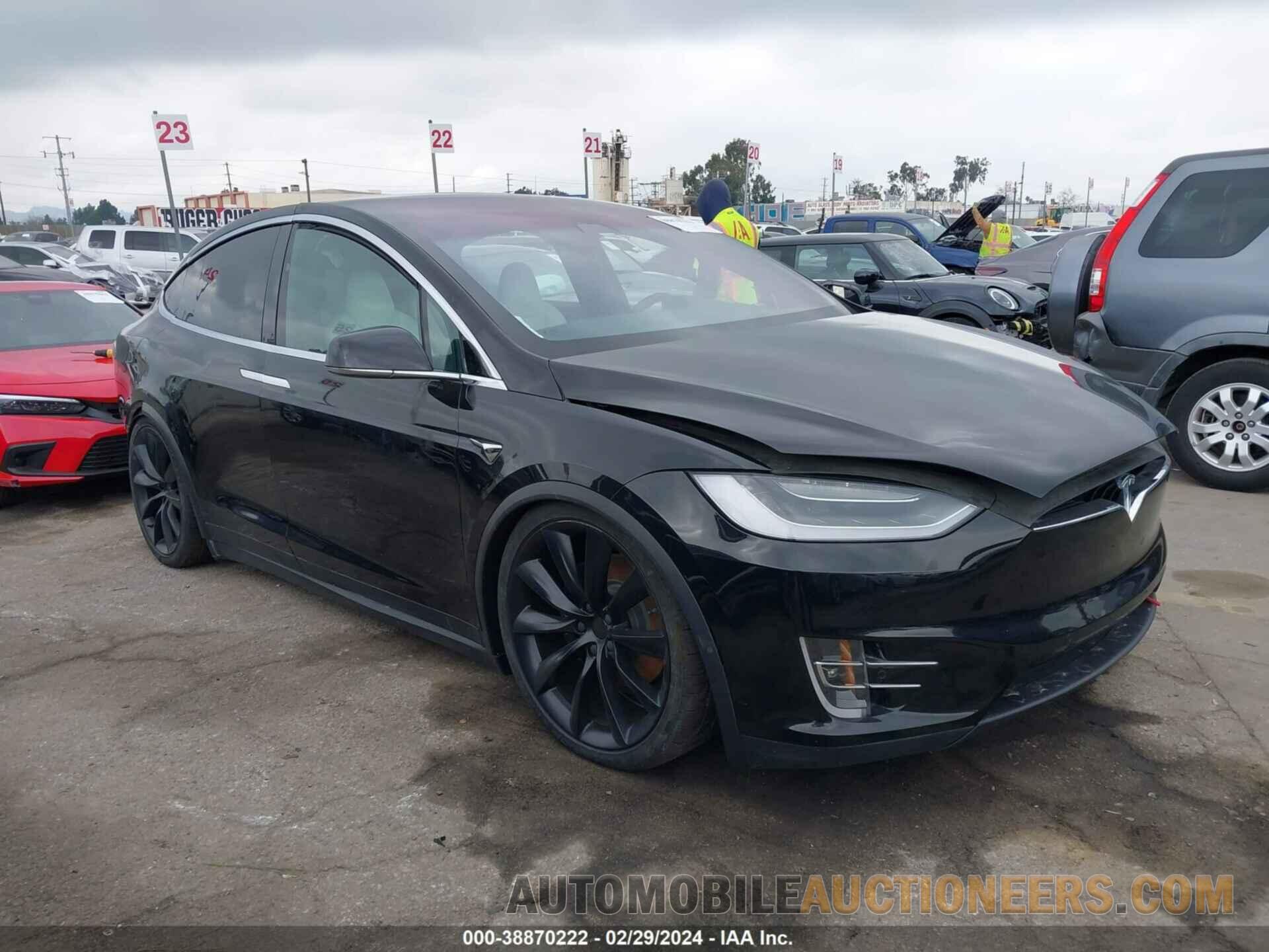 5YJXCBE26KF182755 TESLA MODEL X 2019