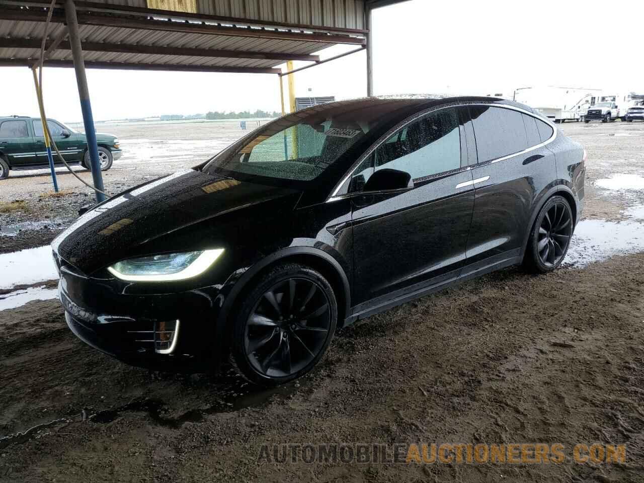 5YJXCBE26LF297373 TESLA MODEL X 2020