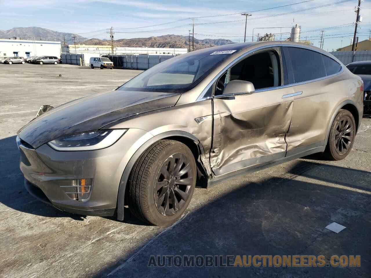 5YJXCBE27GF004277 TESLA MODEL X 2016