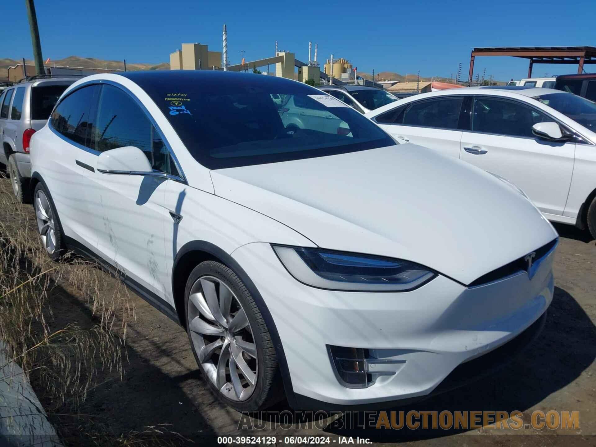 5YJXCBE27GF009141 TESLA MODEL X 2016