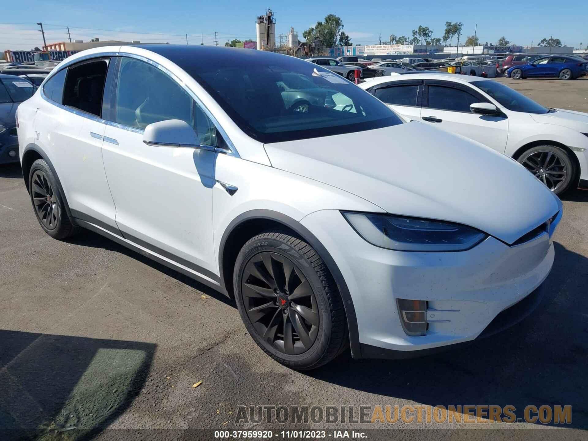 5YJXCBE27GF029423 TESLA MODEL X 2016