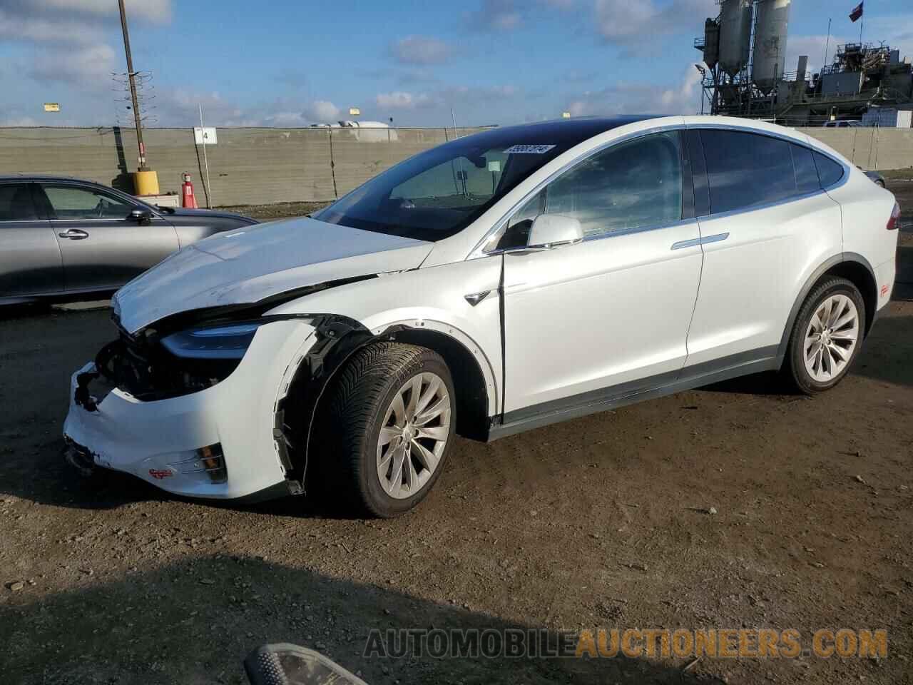 5YJXCBE27HF041492 TESLA MODEL X 2017