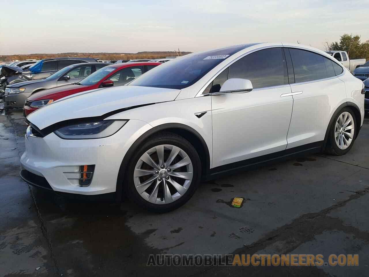 5YJXCBE27HF043873 TESLA MODEL X 2017