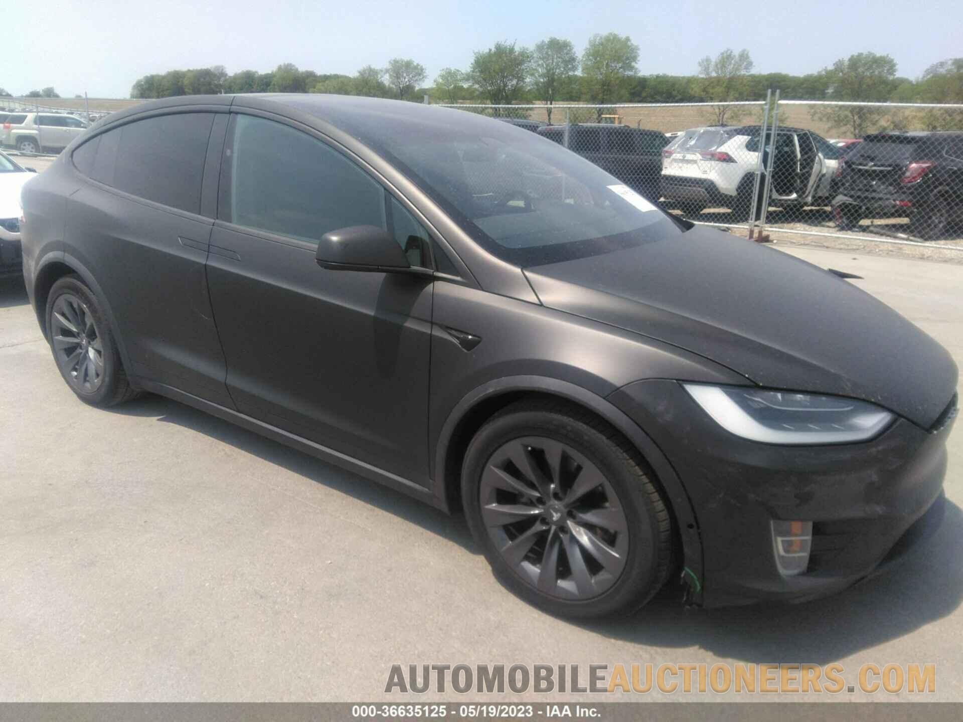 5YJXCBE27HF058180 TESLA MODEL X 2017