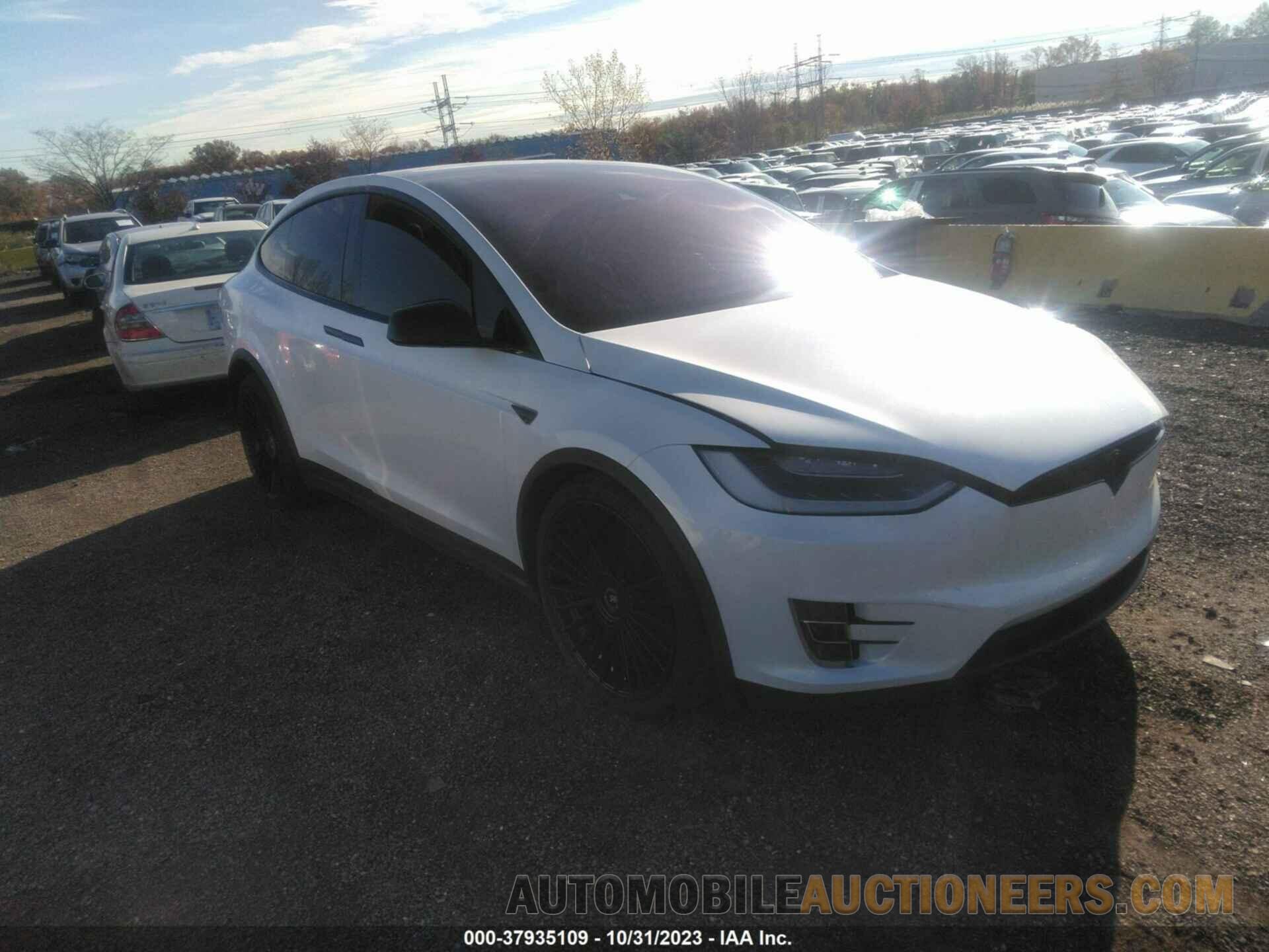 5YJXCBE28GF012324 TESLA MODEL X 2016