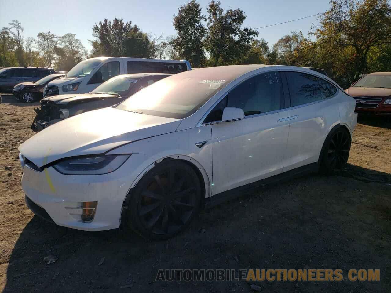 5YJXCBE28GF030919 TESLA MODEL X 2016