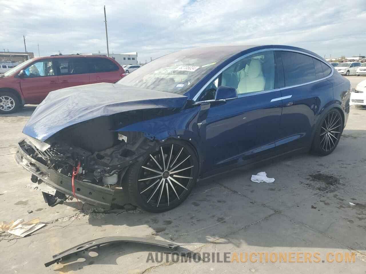 5YJXCBE28HF049455 TESLA MODEL X 2017