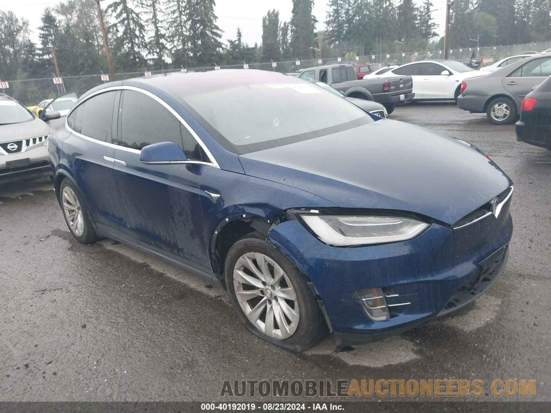 5YJXCBE28HF053781 TESLA MODEL X 2017