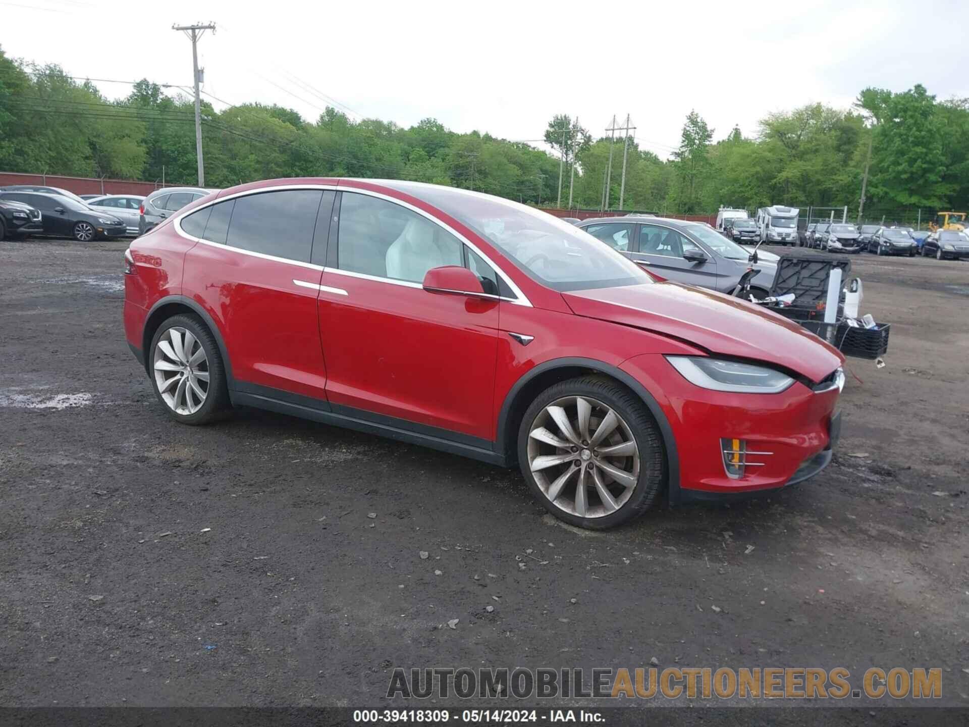 5YJXCBE28HF054171 TESLA MODEL X 2017