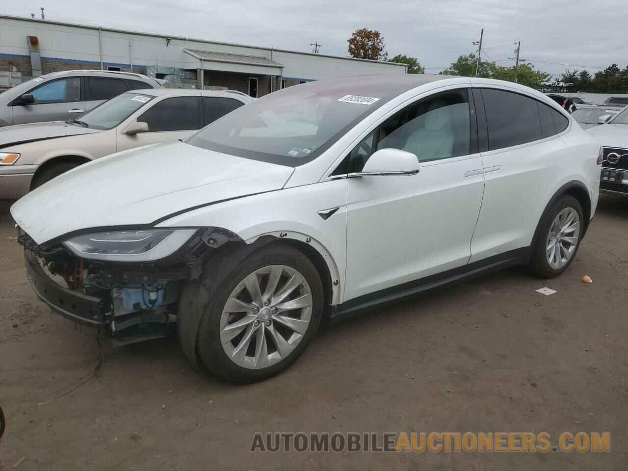 5YJXCBE28HF067714 TESLA MODEL X 2017