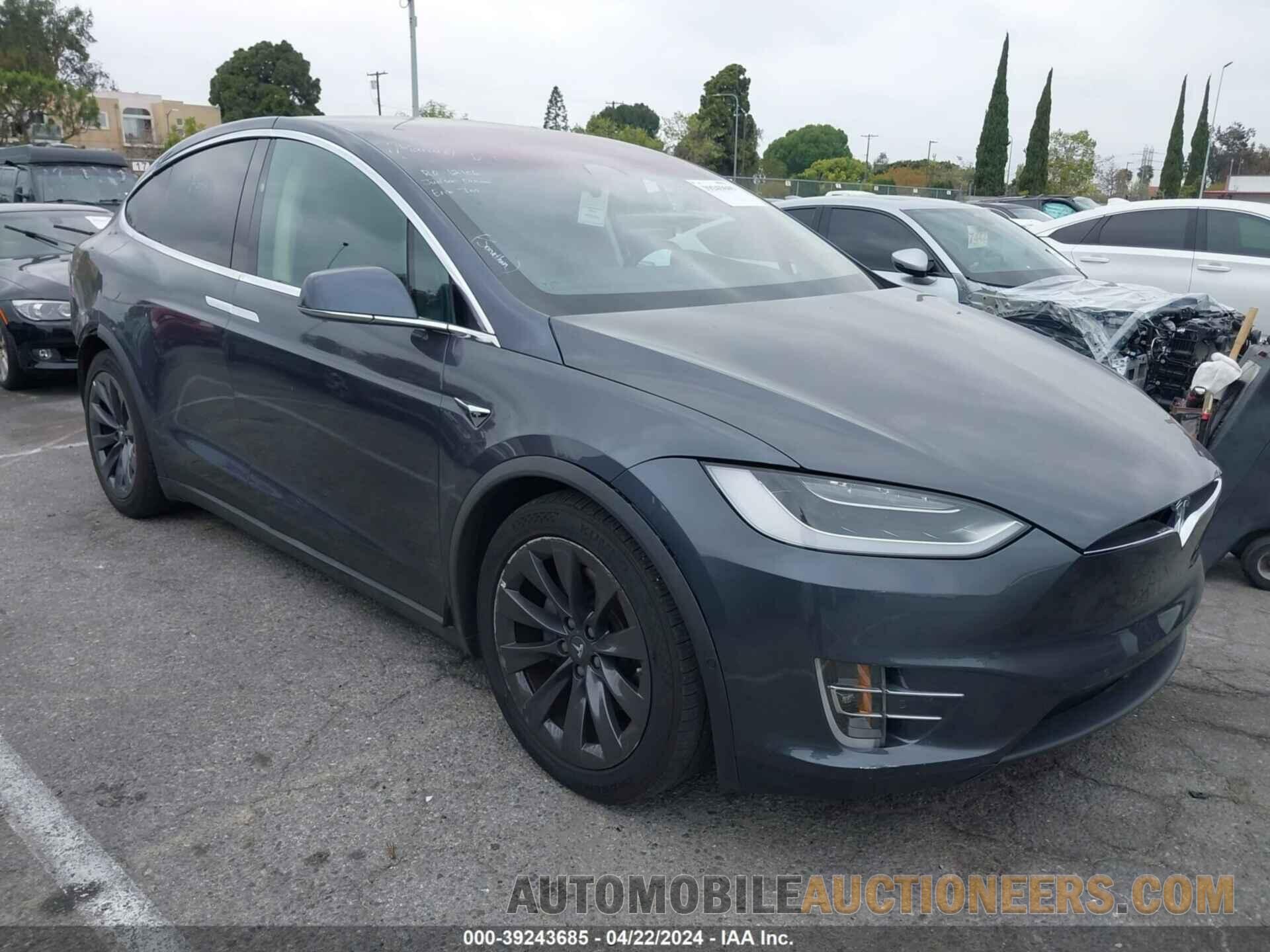 5YJXCBE28JF102273 TESLA MODEL X 2018