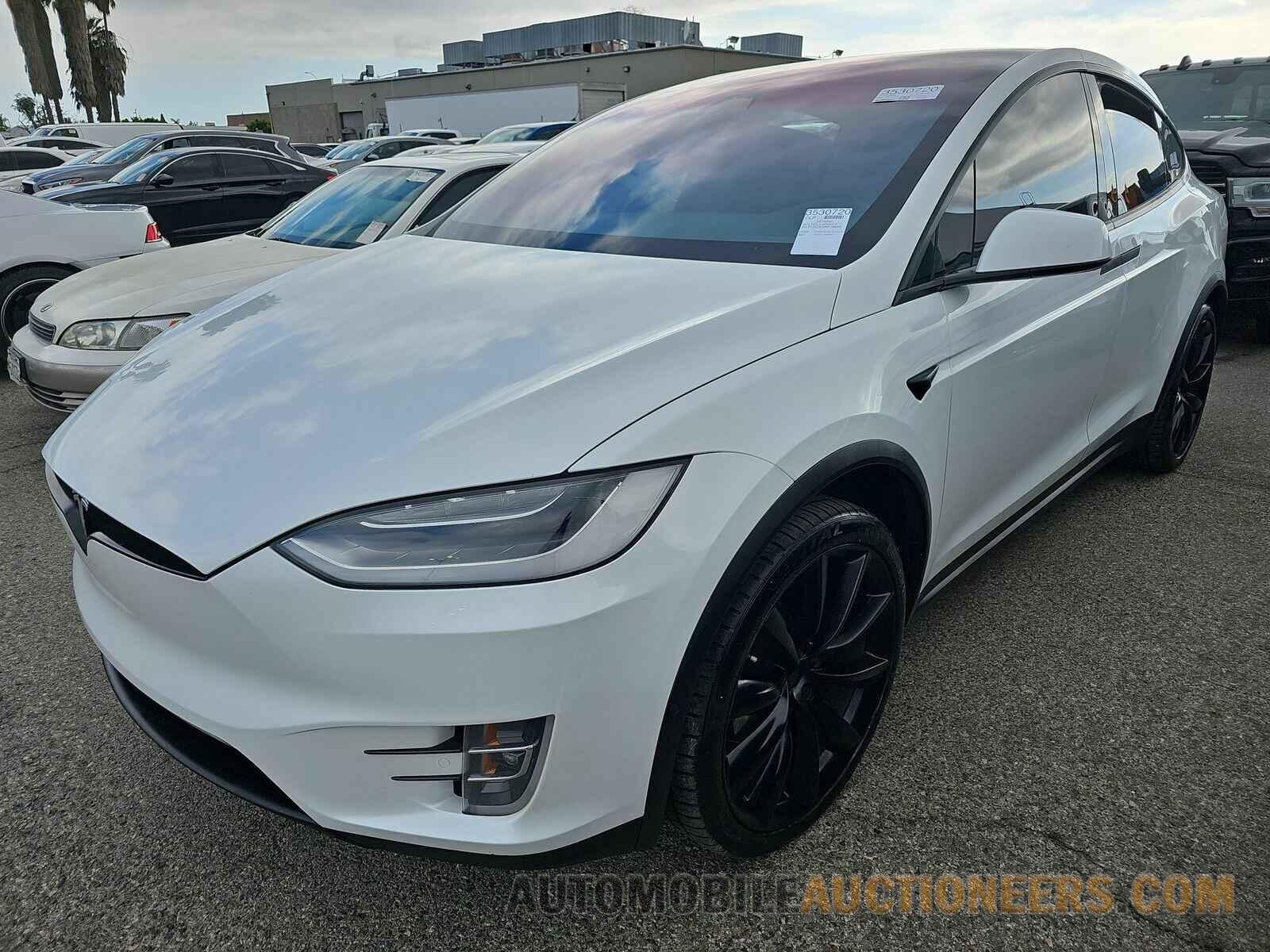 5YJXCBE28KF196205 Tesla Model X 2019