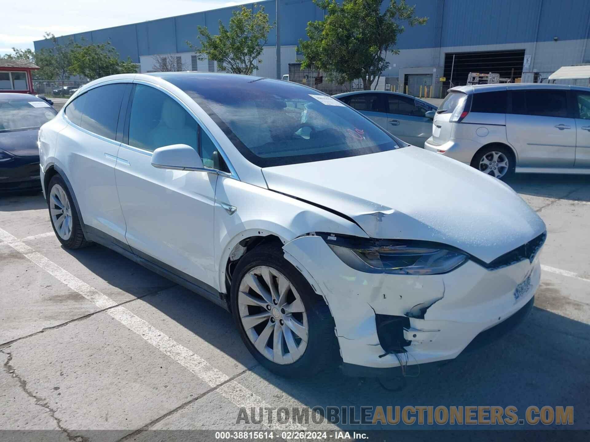 5YJXCBE29GF002451 TESLA MODEL X 2016