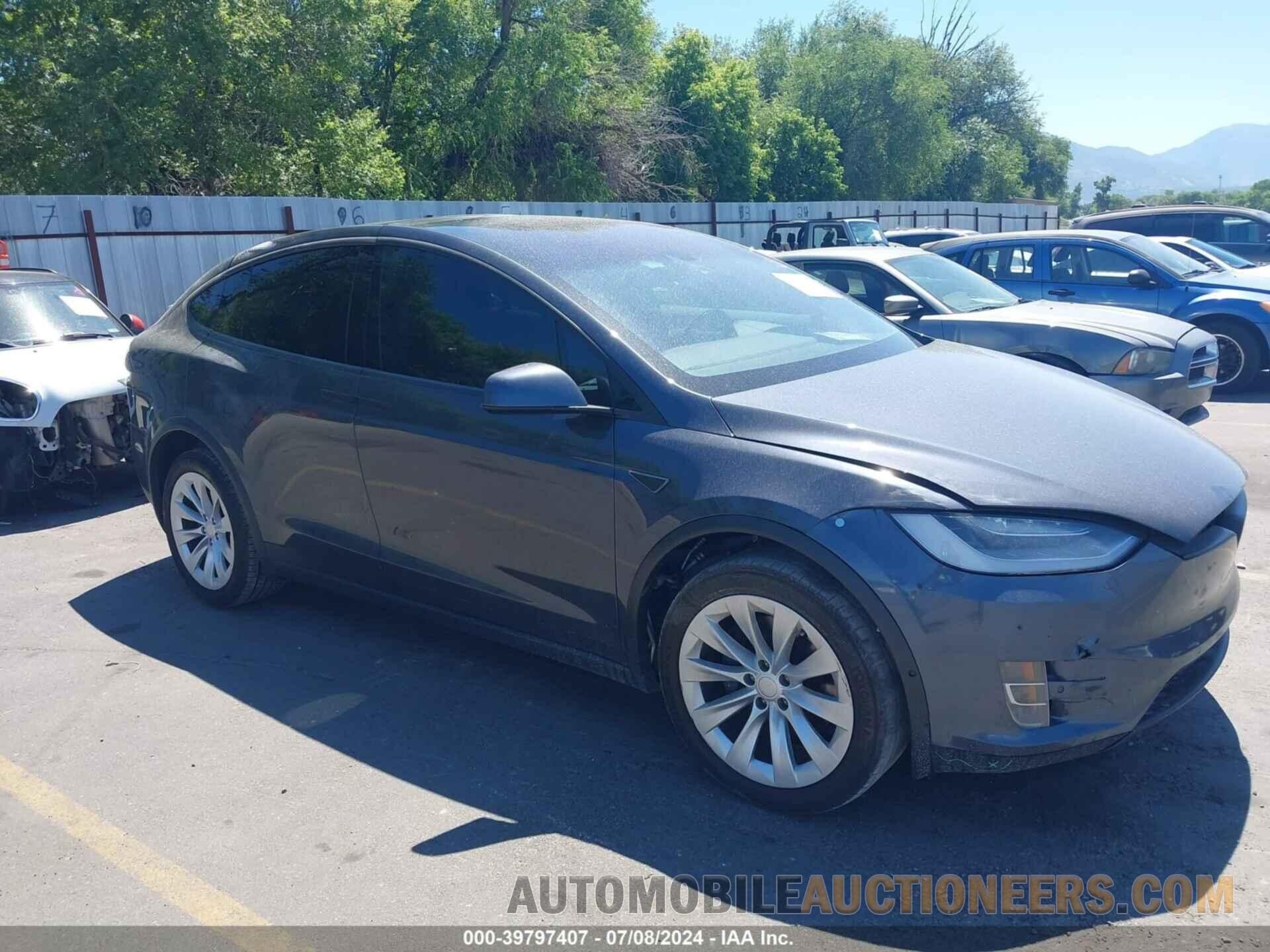 5YJXCBE29GF008699 TESLA MODEL X 2016